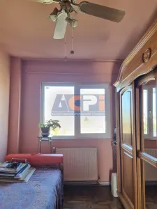 Apartament, 3 camere decomandate, RMB, Bacau. - foto 4