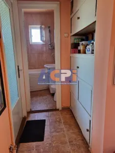 Apartament, 3 camere decomandate, RMB, Bacau. - foto 8