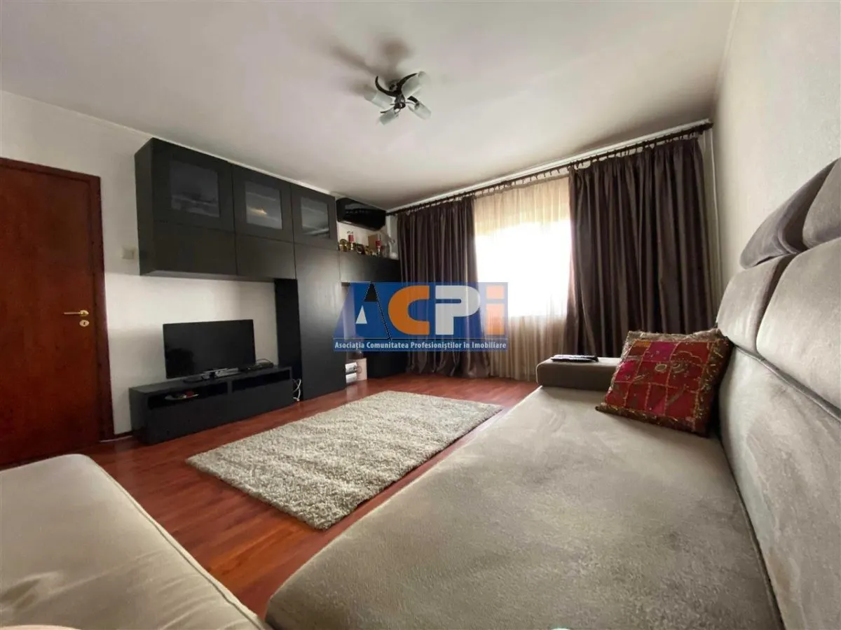 Vânzare apartament cu trei camere zona Sebastian/13 Septembrie - foto 1