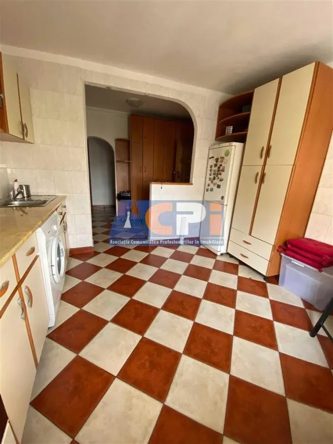 Vânzare apartament cu trei camere zona Sebastian/13 Septembrie - foto 3