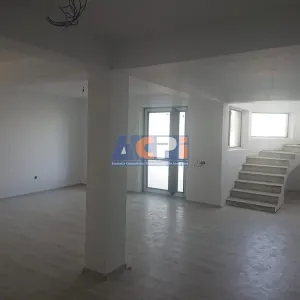 Duplex 5 cam, luminos si spatios Domnesti 300mp la gri, plata cash - foto 9