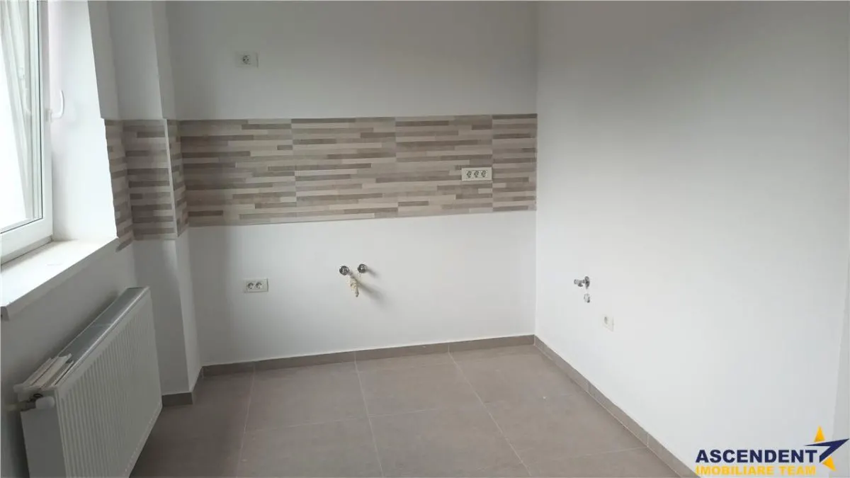 Decomandat, bucatarie inchisa, gradina de 30 mp, nou rezidential, Tractorul, Brasov - foto 4