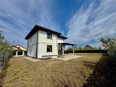 Vila  de vanzare  Valea Ursului, Iași - foto 3