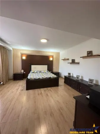 Casă 4 camere Sânpetru - poza 2