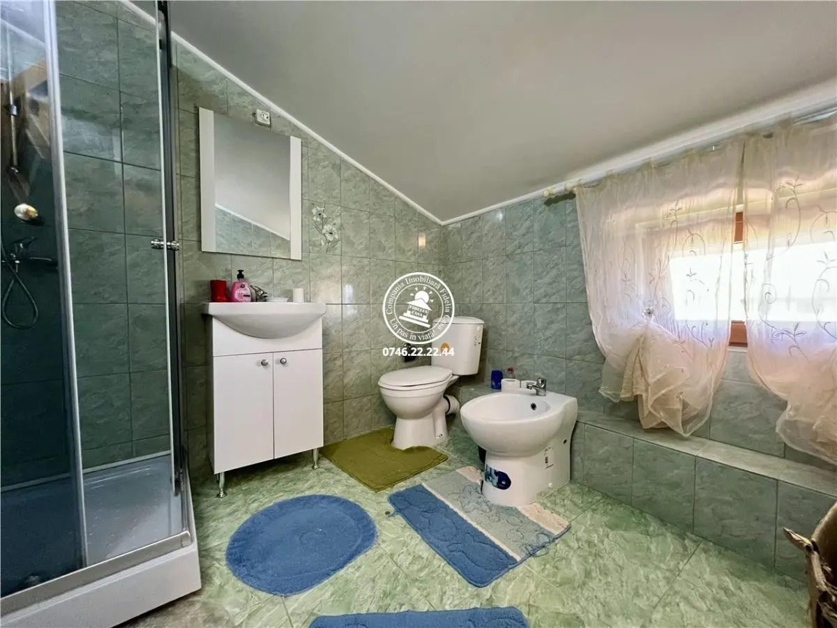 Fidelia Casa vă oferă spre vânzare o vila individuală cu 5 camere si 2 băi - foto 24