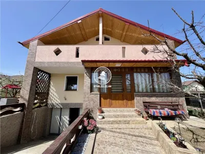 Fidelia Casa vă oferă spre vânzare o vila individuală cu 5 camere si 2 băi - foto 5