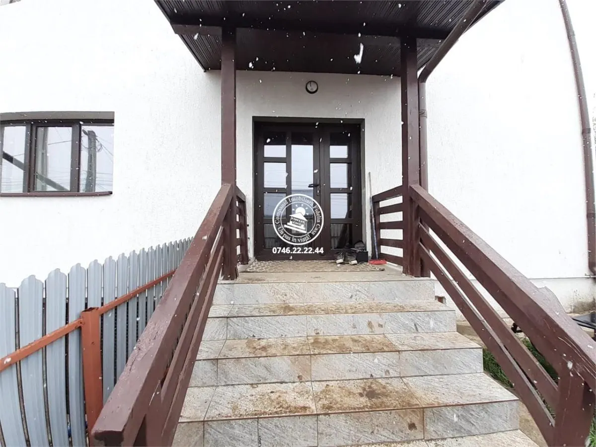 Vila  de vanzare  Breazu, - foto 12