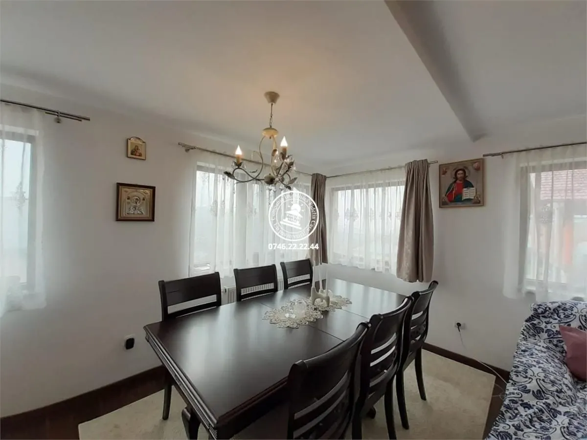 Vila  de vanzare  Breazu, - foto 4