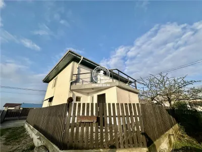 Vila  de vanzare  Miroslava, - Iasi