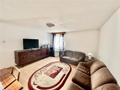 Vila  de vanzare  Miroslava, - foto 11