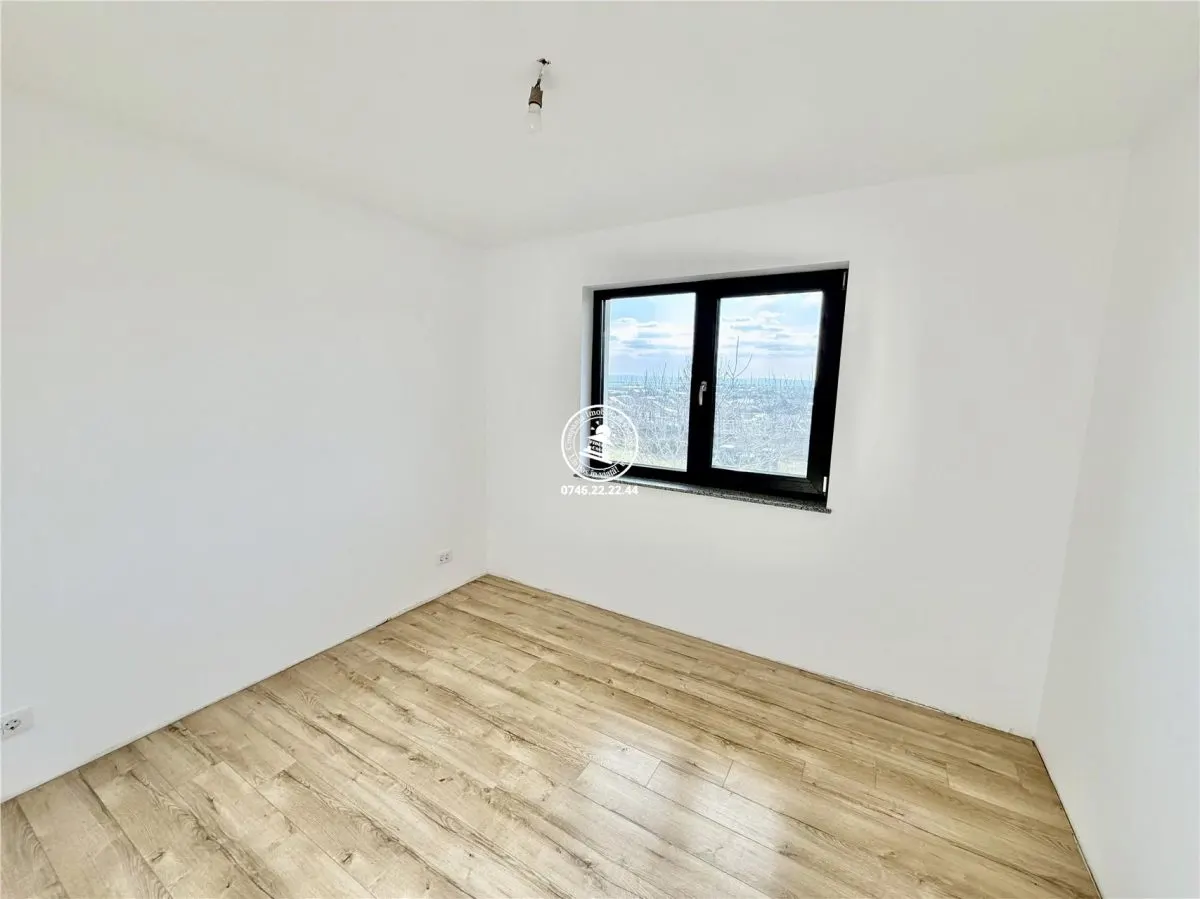Vila  de vanzare  Miroslava, - foto 6