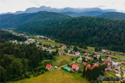 FILM si TUR 3D! Rezidential si/ sau turistic, in mijlocul naturii, Predeal, Brasov - foto 4