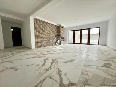 Vila cu 6 camere, de vanzare in Ciurbesti - foto 4