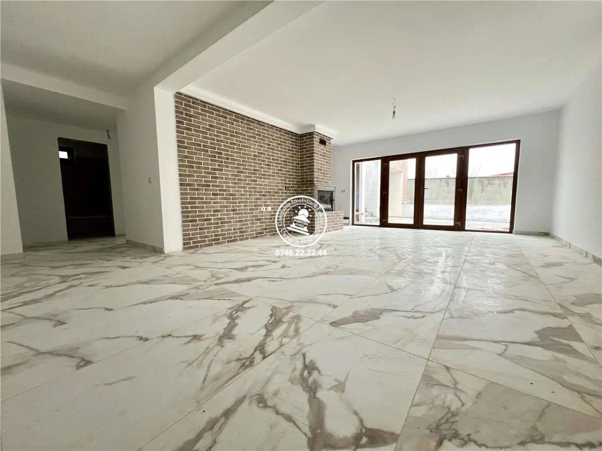Vila cu 6 camere, de vanzare in Ciurbesti - foto 4