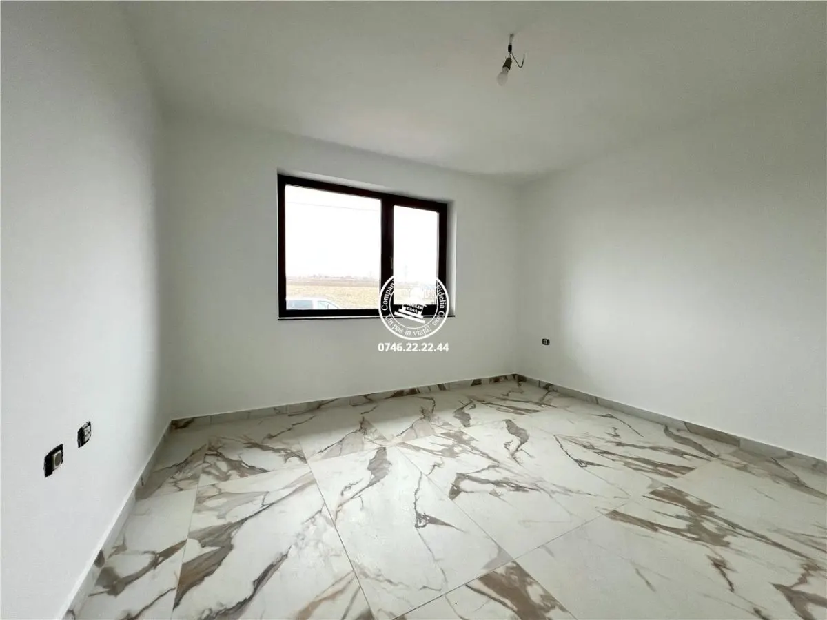 Vila cu 6 camere, de vanzare in Ciurbesti - foto 9