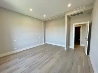 Penthouse Triana Pipera Complex 4 camere 188mp - foto 9