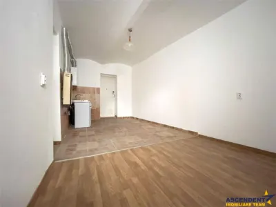 Cu beci si garaj, Centru Istoric, Brasov - foto 2