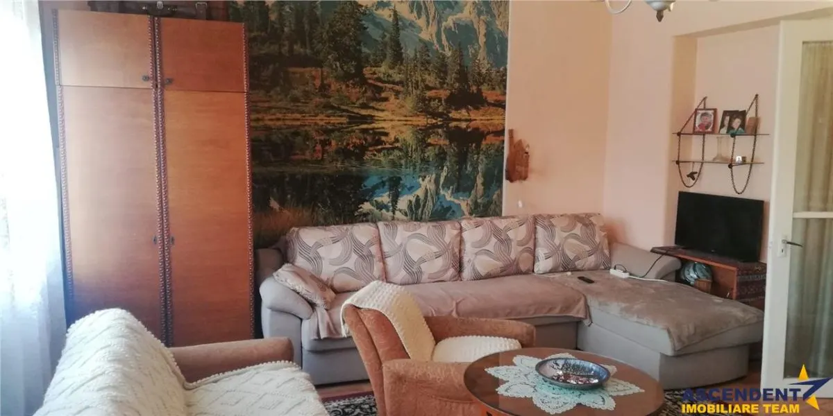 Casa cu 2 camere, curte comuna, cartier invecinat Centru -  Targu Mures. - foto 3