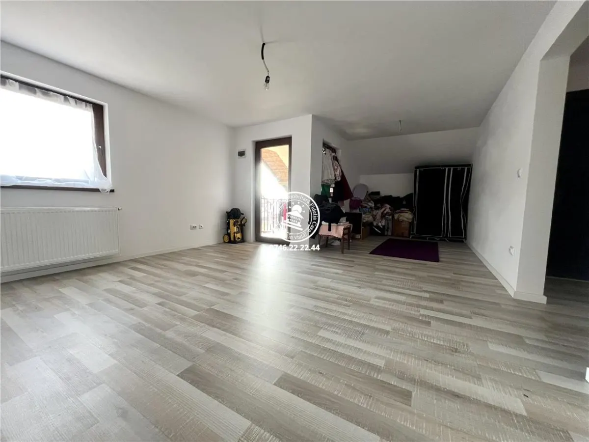 Vila individuala cu 6 camere, de vanzare in Horpaz - Miroslava - foto 12