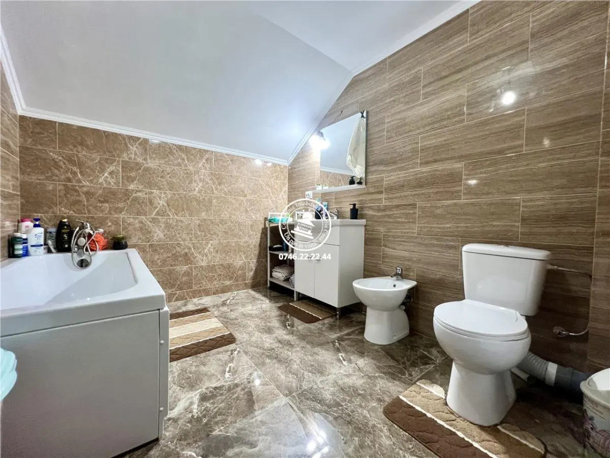 Vila individuala cu 6 camere, de vanzare in Horpaz - Miroslava - foto 15