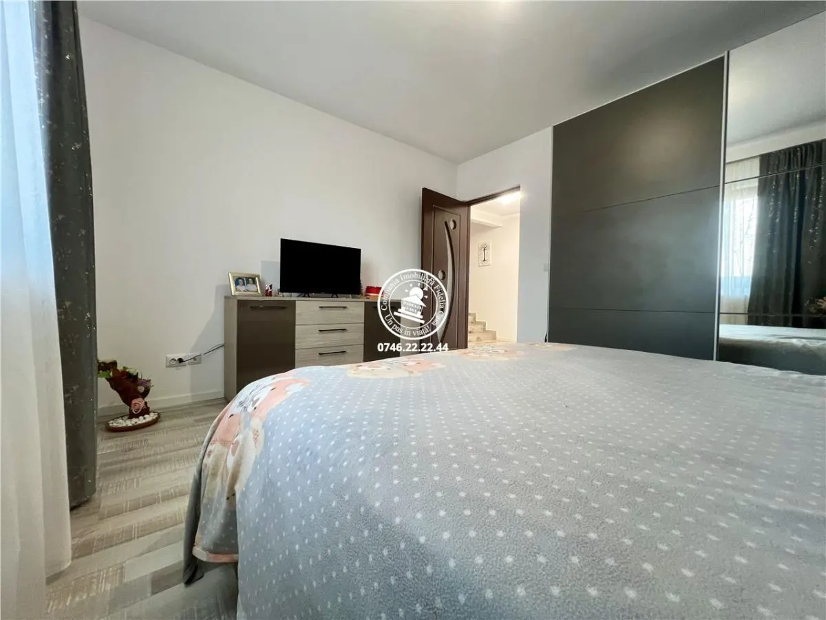 Vila individuala cu 6 camere, de vanzare in Horpaz - Miroslava - foto 7