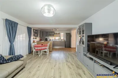 Casa de vanzare Tarlungeni - Tarlungeni