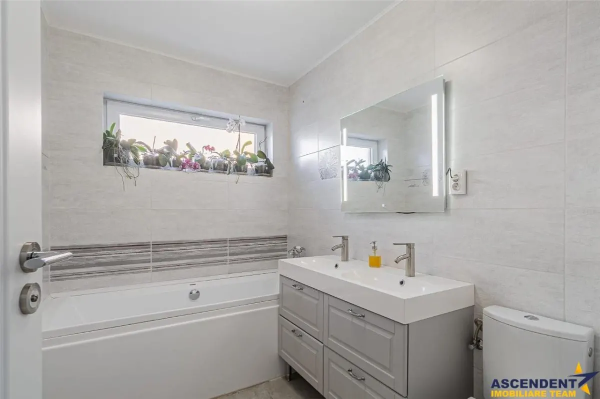 Casa de vanzare Tarlungeni - foto 7