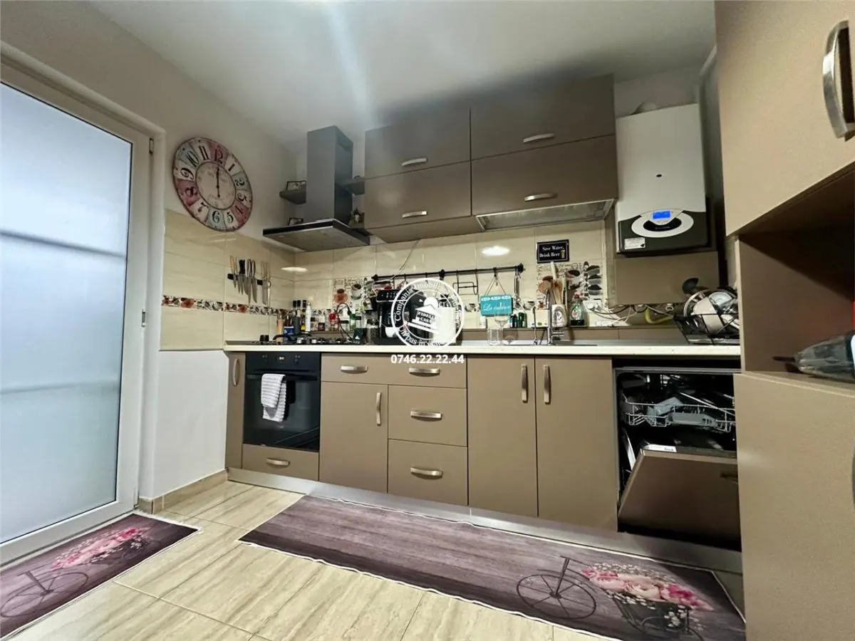 Apartament 3 camere  de vanzare  Valea Lupului, - foto 4