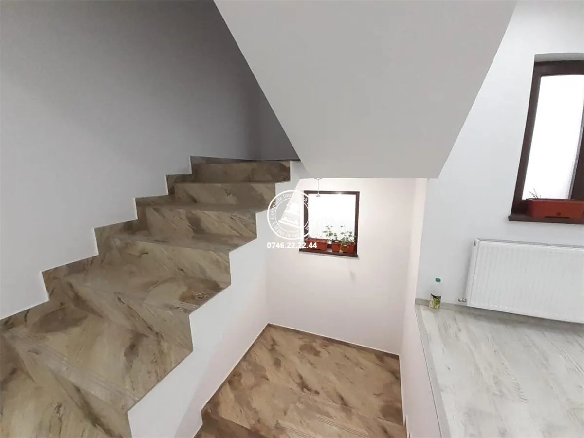 Vila  de vanzare  Breazu, - foto 15