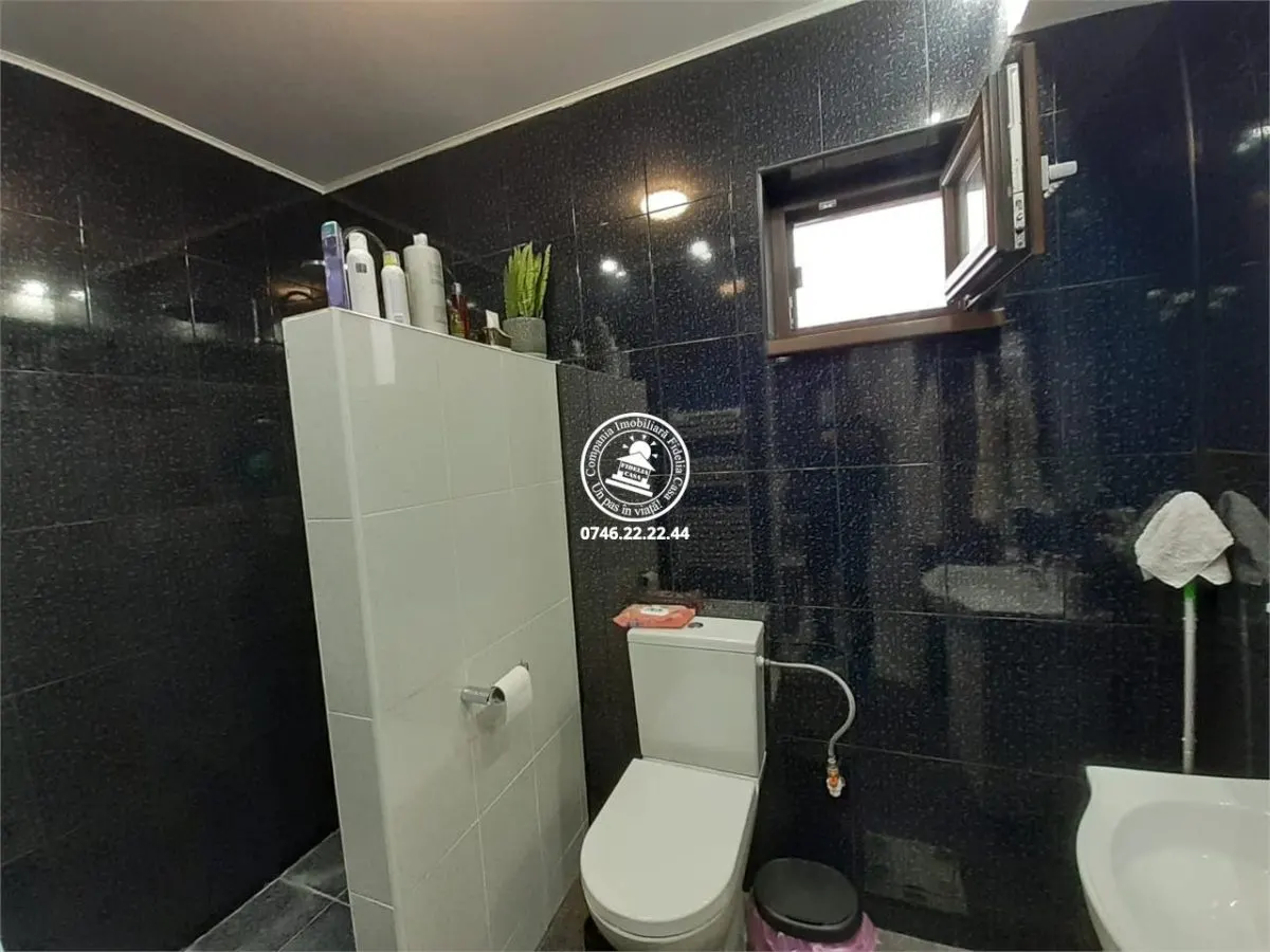 Vila  de vanzare  Breazu, - foto 19