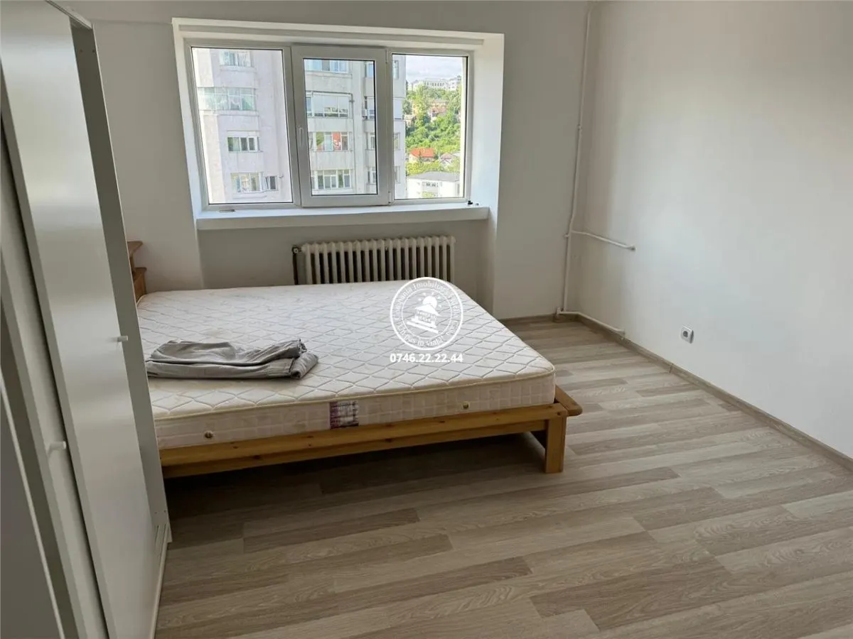 Apartament 3 camere  de vanzare  Gara, - foto 3