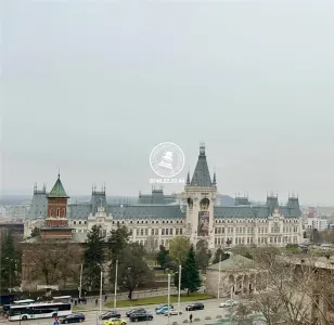 Apartament 3 camere  de vanzare  Centru, - Iasi