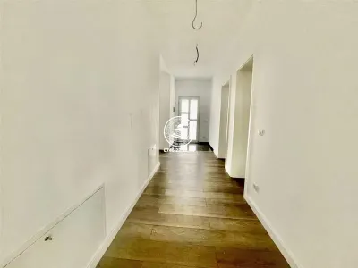Vila  de vanzare  Miroslava, - foto 7