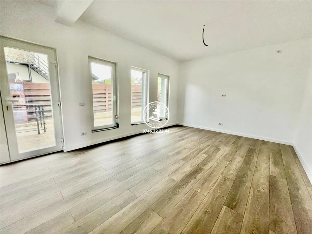 Vila  de vanzare  Miroslava, - foto 10