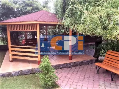 Vila deosebita cu piscina , 3000 mp teren - foto 3
