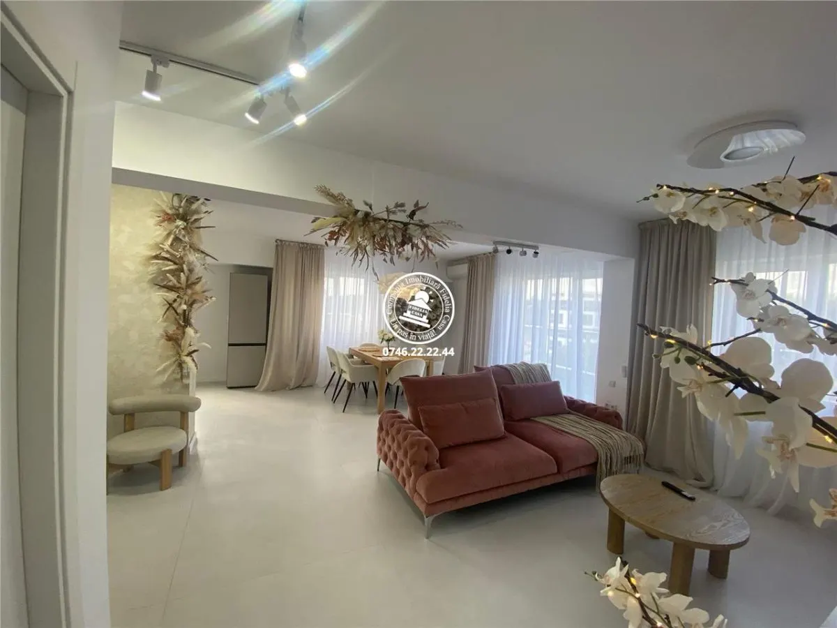 Apartament 4 camere  de vanzare  Tatarasi, - foto 1