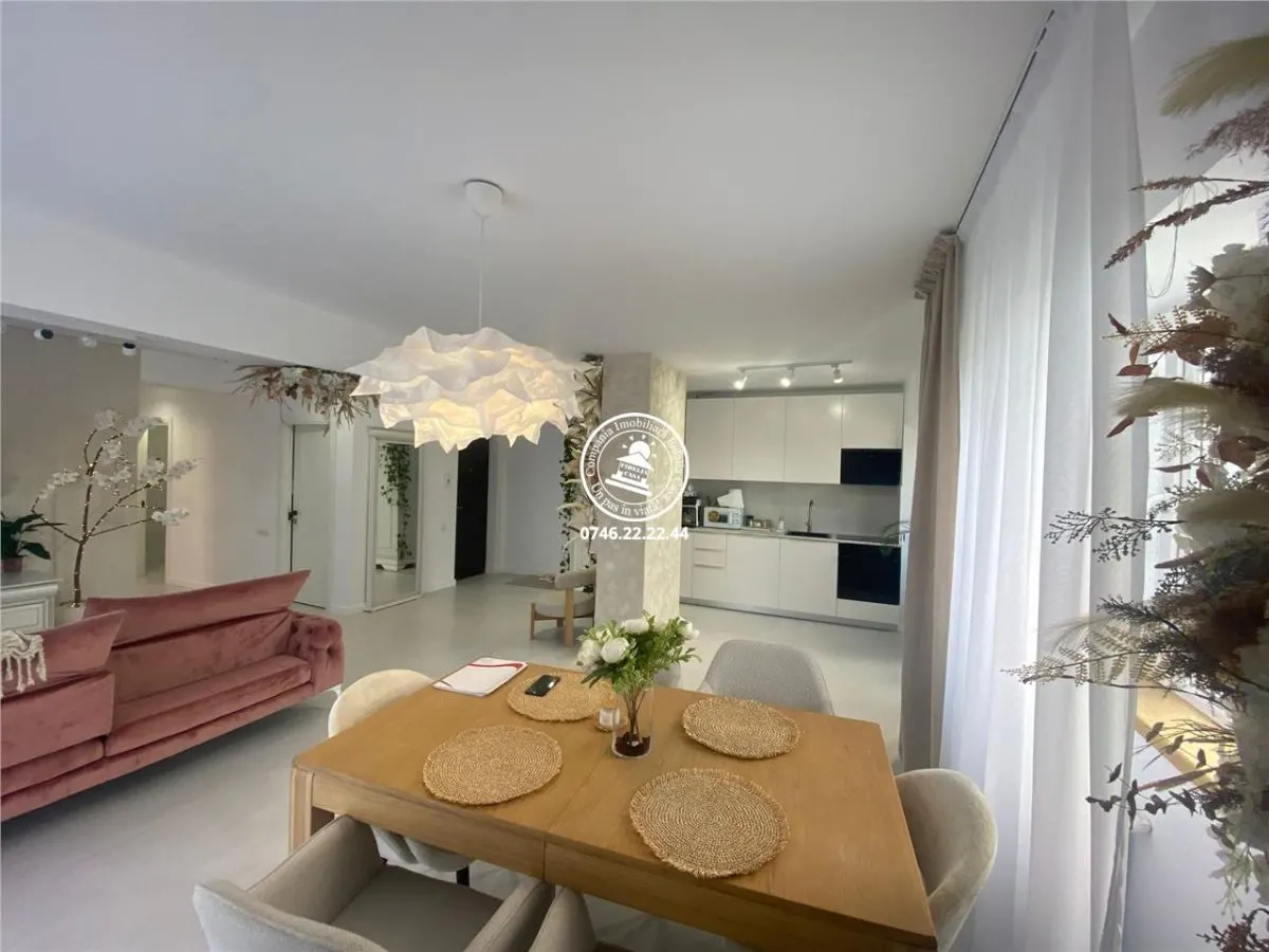 Apartament 4 camere  de vanzare  Tatarasi, - foto 3