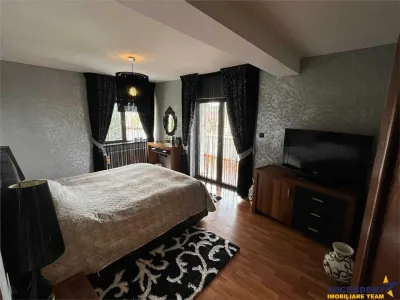 Eleganta Vila,  apreciabila ariere, Bunloc - foto 2