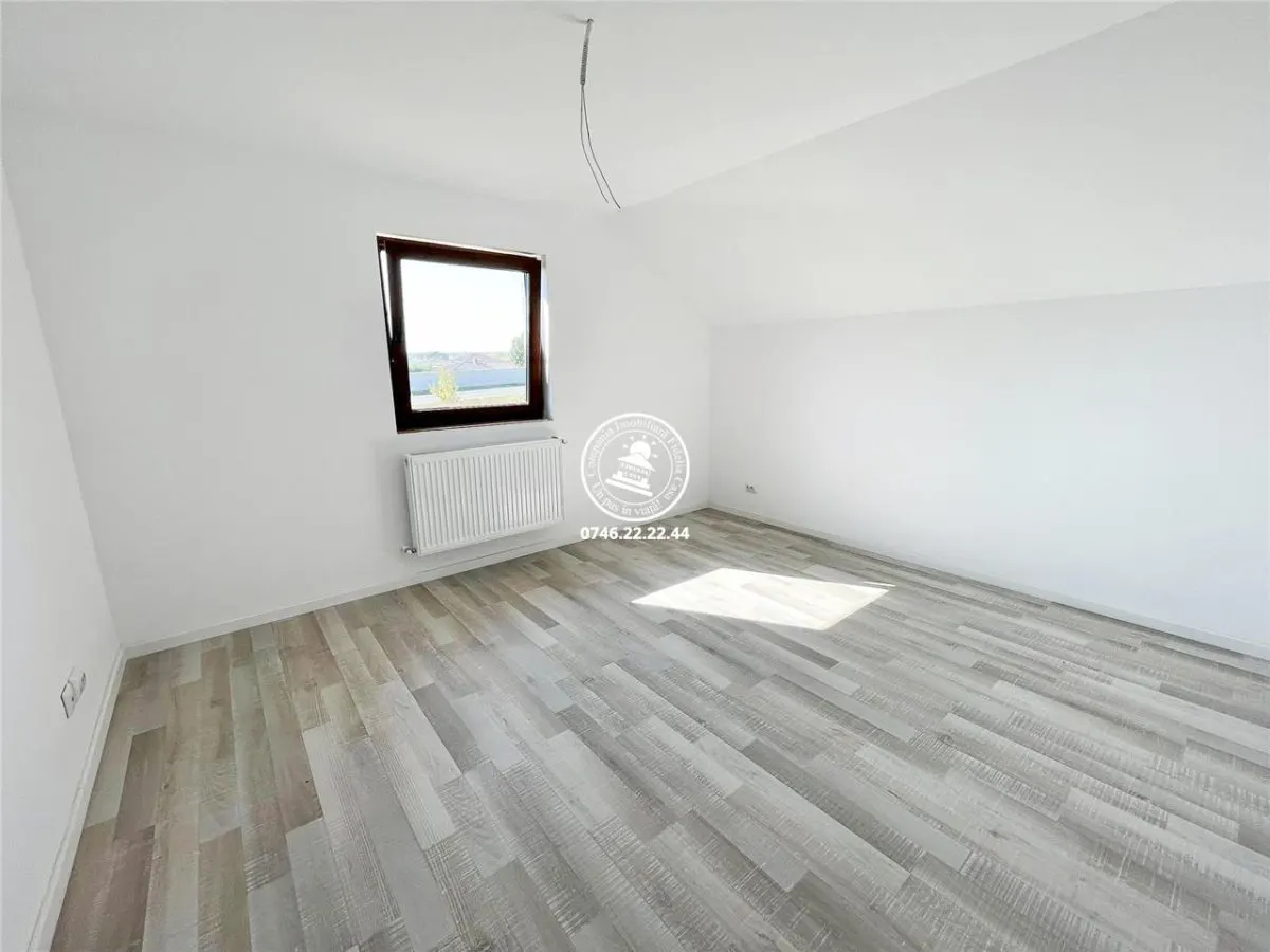 Vila  de vanzare  Lunca Cetatuii, - foto 4