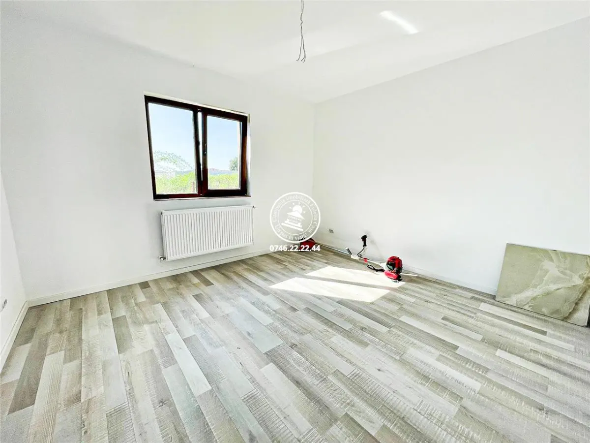 Vila  de vanzare  Lunca Cetatuii, - foto 5