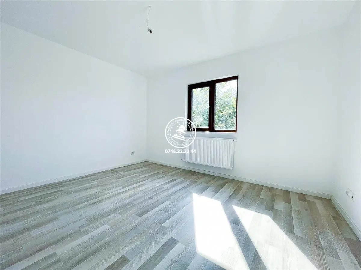 Vila  de vanzare  Lunca Cetatuii, - foto 3