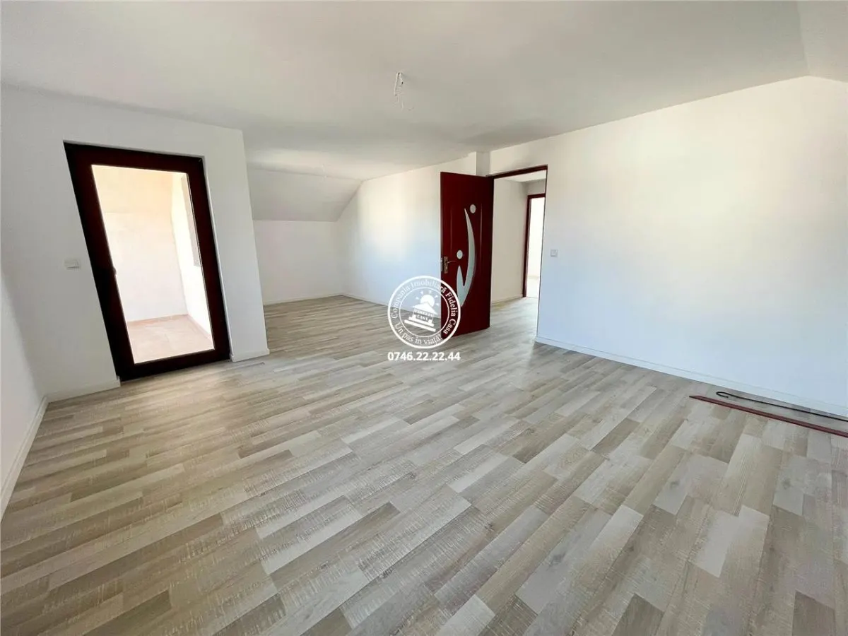 Vila  de vanzare  Lunca Cetatuii, - foto 6
