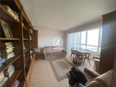 Apartament 3 camere  de vanzare  Tatarasi, - foto 3