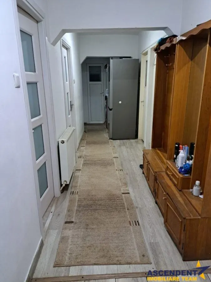 In areal verde, Central, Brasov - foto 2