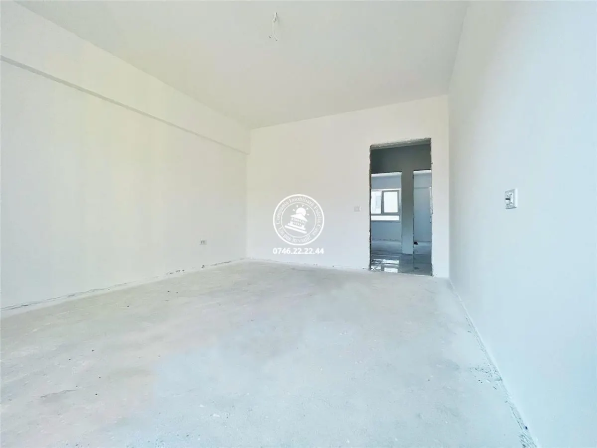 Apartament 3 camere  de vanzare  Pacurari, - foto 1