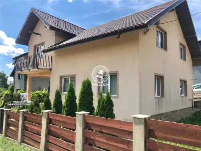 Vila  de vanzare  Lunca Cetatuii, - foto 3