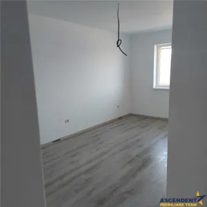Apartament doua camere, Sanpetru - foto 3