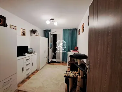 Apartament 3 camere  de vanzare  Tatarasi, - Iasi