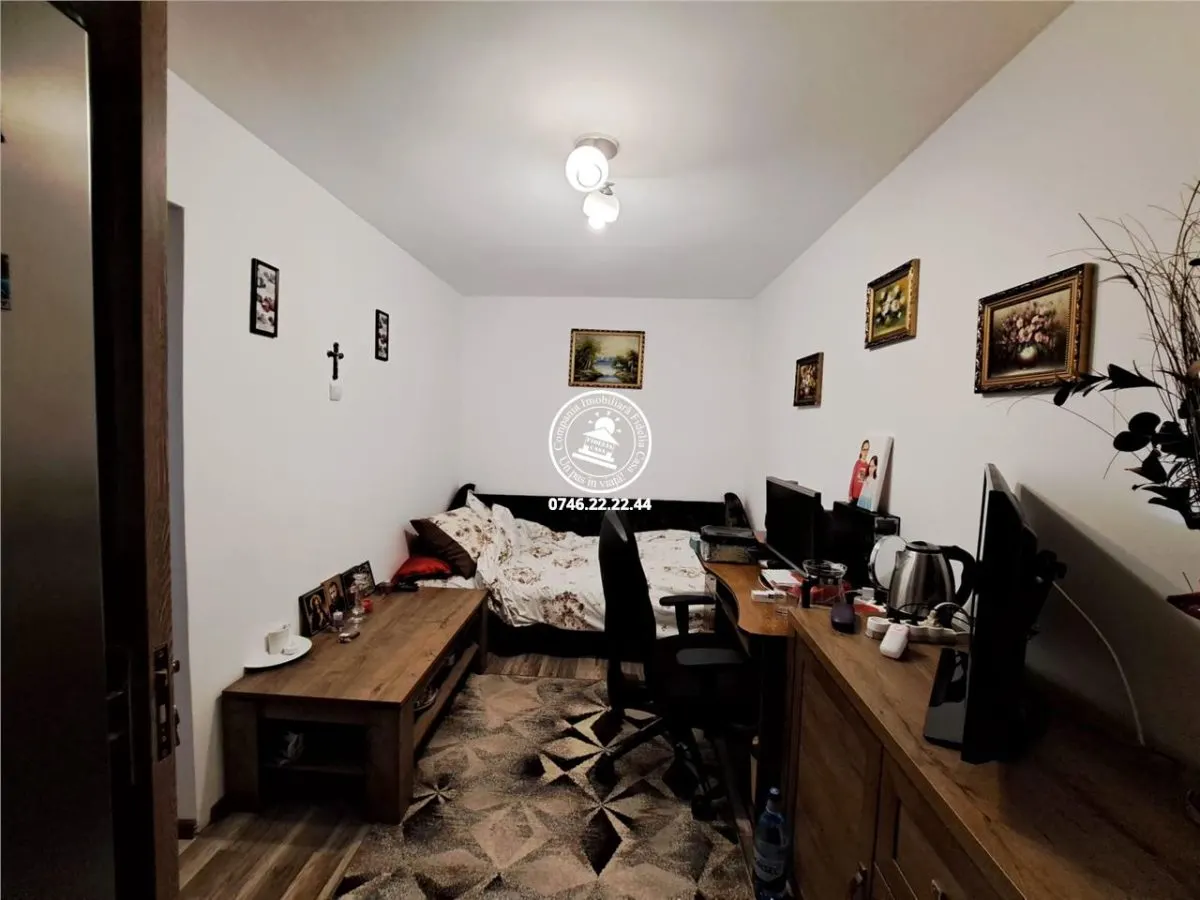 Apartament 3 camere  de vanzare  Tatarasi, - foto 2