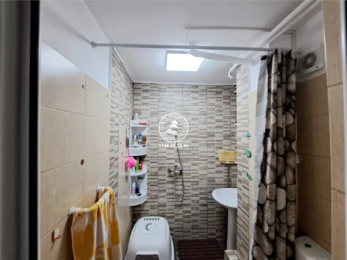 Apartament 3 camere  de vanzare  Tatarasi, - foto 8